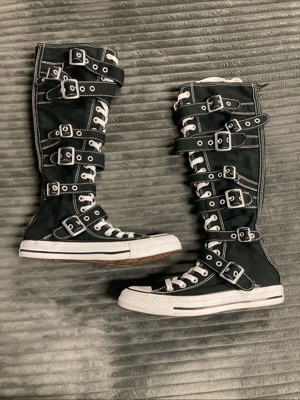 Converse Chuck Taylor XX Hi Multi Buckle Canvas Shoes, womens sz 7, mens sz 5